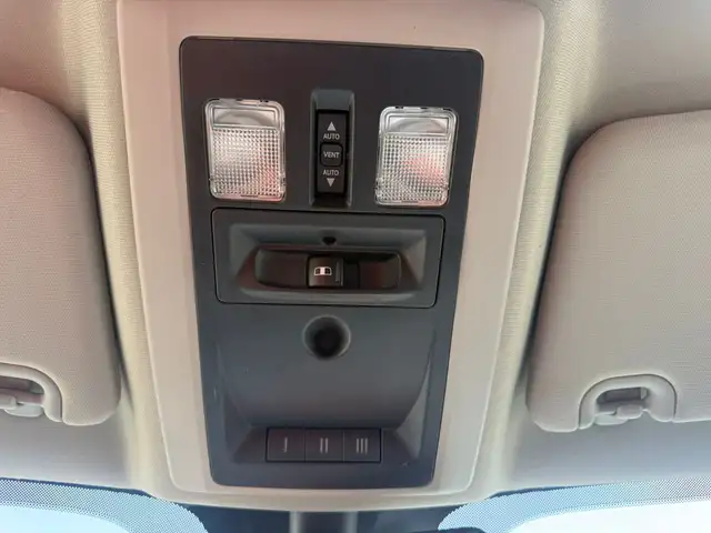 2013 Ram 2500 Crew Cab Outdoorsman 4x4 / ONE OWNER ACCIDENT FREE - Photo 18