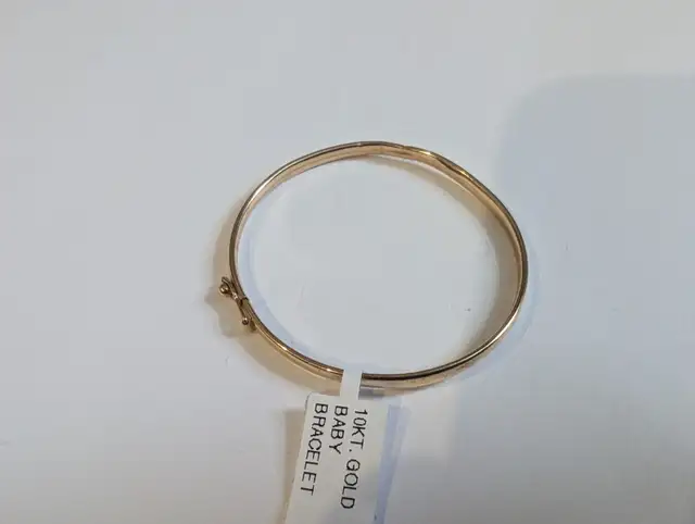 Brand New 10K Yellow Gold Baby Bangle For Sale - Photo 3