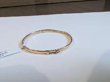 Brand New 10K Yellow Gold Baby Bangle For Sale - Photo 4
