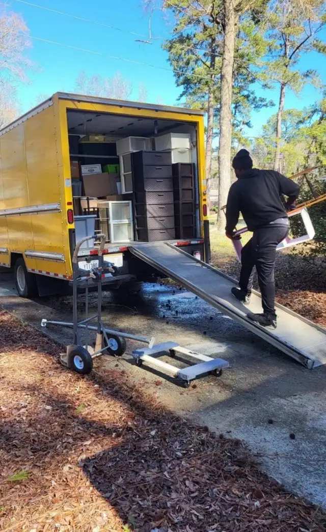 LAST MINUTE MOVERS - #1 IN GTA