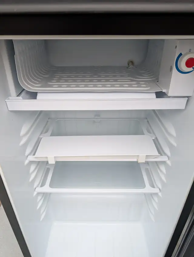 Danby Mini Fridge For Sale - Photo 5