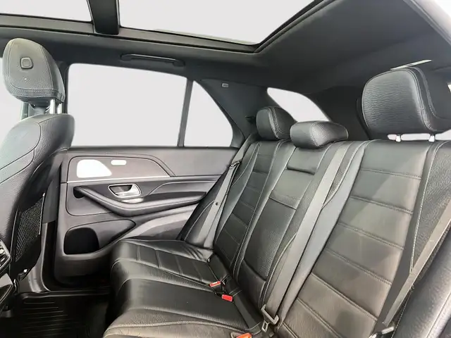 2020 Mercedes-Benz GLE450 4MATIC SUV Highly equipped! Great valu - Photo 4