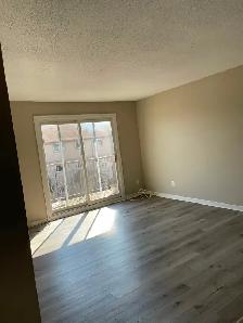 Stunning Renovated 2-Bedroom with Balcony—All Utilities Included - Photo 8