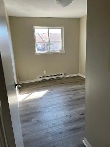 Stunning Renovated 2-Bedroom with Balcony—All Utilities Included - Photo 10
