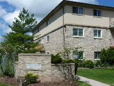 Stunning Renovated 2-Bedroom with Balcony—All Utilities Included - Photo 11