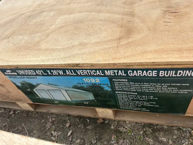 Metal Garage Building - Photo 2