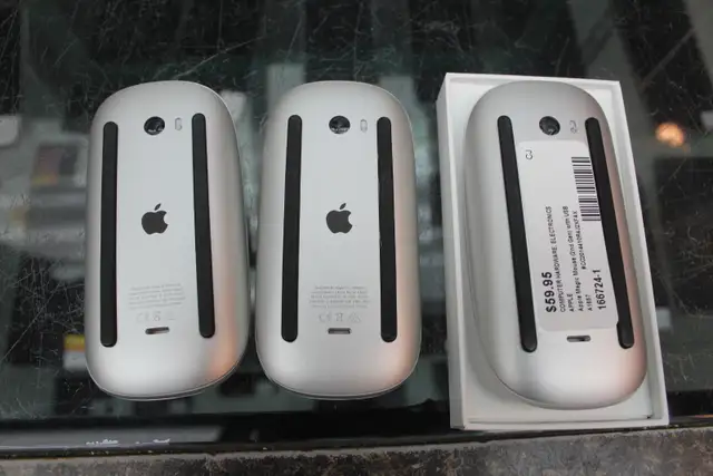 Apple Magic Mouse (2nd Gen) - Photo 3