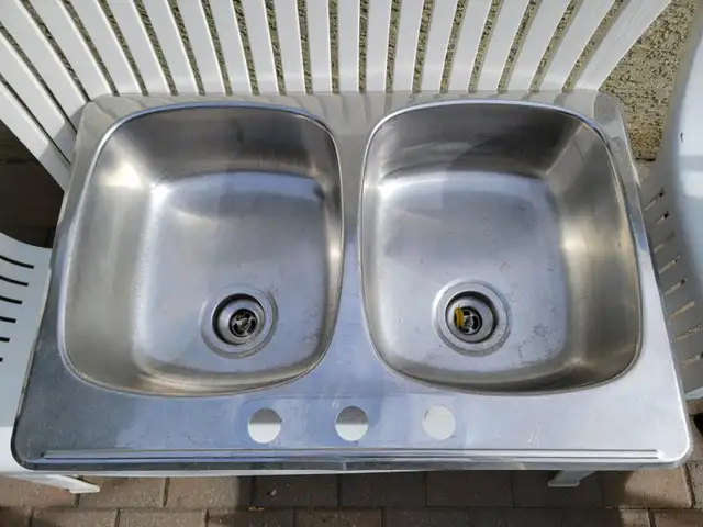 STAINLESS STEEL KITCHEN SINKS: VARIOUS SIZES: $50 EACH - Photo 3