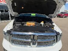 2015 RAM 1500 LARAMIE CREWCAB ECO DIESEL 4X4 / ACCIDENT FREE - Photo 10