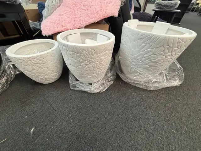 outdoor round planter pots set of 3 - Photo 3