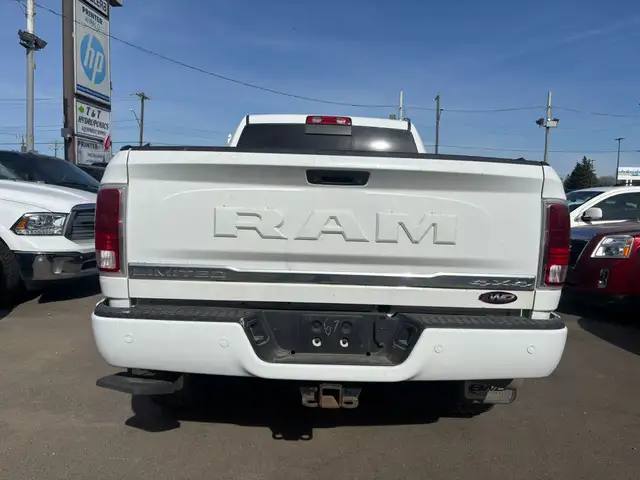 2018 RAM 3500 LIMITED LONGHORN MEGACAB / ONE OWNER ACCIDENT FREE - Photo 4