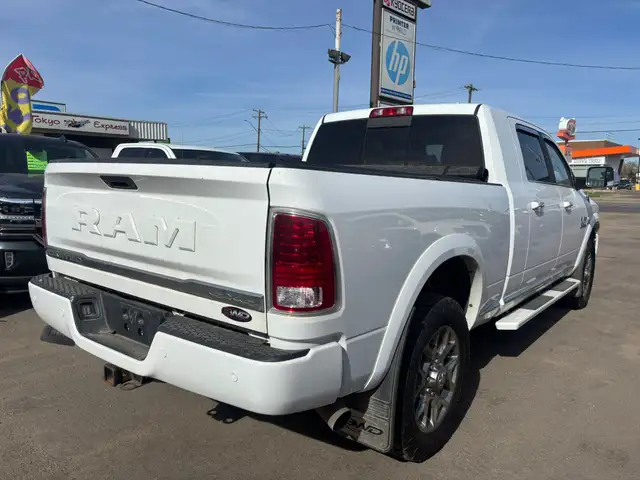 2018 RAM 3500 LIMITED LONGHORN MEGACAB / ONE OWNER ACCIDENT FREE - Photo 5