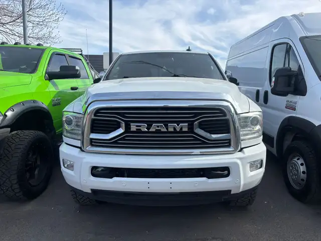 2018 RAM 3500 LIMITED LONGHORN MEGACAB / ONE OWNER ACCIDENT FREE - Photo 8