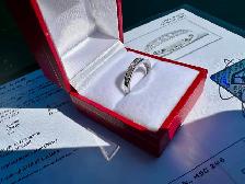 #819 - 10kt White Gold, 1/2 Carat Diamond Band, Size 6 - Photo 4