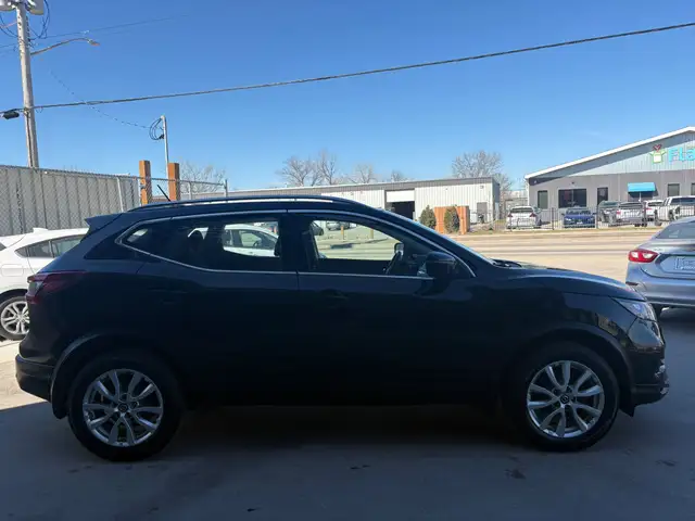 2020 NISSAN QASHQAI SV - SUNROOF – BACK-UP CAMERA – HEATED SEATS - Photo 6