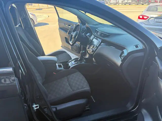 2020 NISSAN QASHQAI SV - SUNROOF – BACK-UP CAMERA – HEATED SEATS - Photo 19