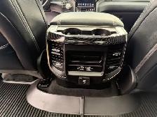 2019 Ram 1500 SPORT 4X4 / 5.7L HEMI / ONE OWNER - Photo 13
