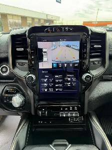 2019 Ram 1500 SPORT 4X4 / 5.7L HEMI / ONE OWNER - Photo 17