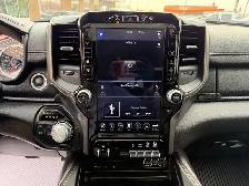 2019 Ram 1500 SPORT 4X4 / 5.7L HEMI / ONE OWNER - Photo 21