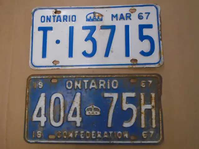 Vintage Ontario license plates - Photo 5