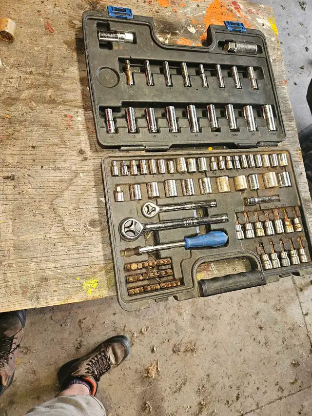nice Mastercraft socket set w screw drivers was $80 asking $