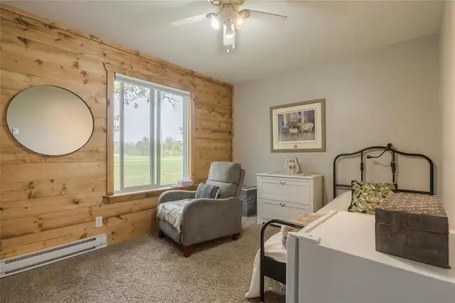 House with 1.3 Acres For Sale - Photo 6