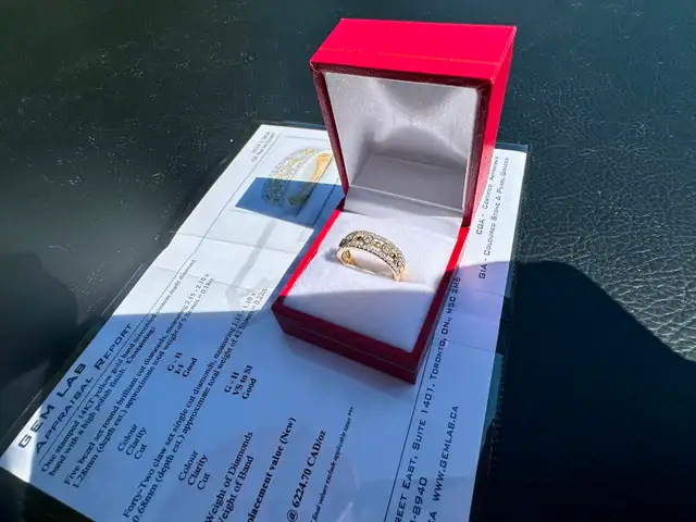 #839 - 14kt Yellow Gold, .39 Carat Diamond Band, Size 7 - Photo 8