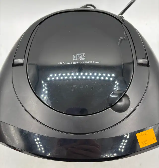 Insignia ns-b4111-c Portable Radio & CD Player with Power - Photo 3