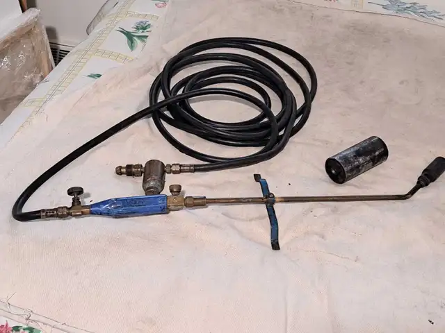 Siding/roofing tools - Photo 2