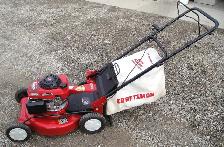CRAFTSMAN SELF PROPELLED GAS LAWNMOWER