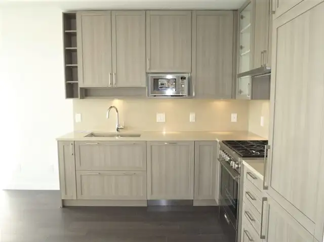 JOYCE-COLLINGWOOD AREA, 1-BEDROOM/1-BATHROOM UNIT FOR RENT - Photo 4