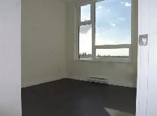 JOYCE-COLLINGWOOD AREA, 1-BEDROOM/1-BATHROOM UNIT FOR RENT - Photo 7