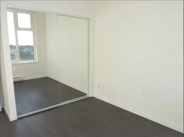 JOYCE-COLLINGWOOD AREA, 1-BEDROOM/1-BATHROOM UNIT FOR RENT - Photo 8