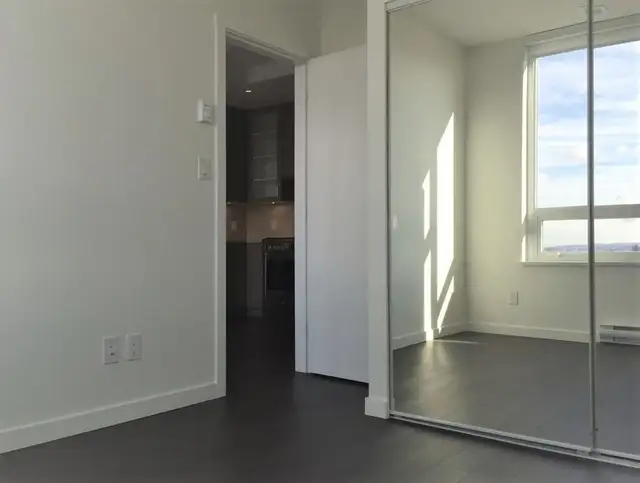 JOYCE-COLLINGWOOD AREA, 1-BEDROOM/1-BATHROOM UNIT FOR RENT - Photo 9