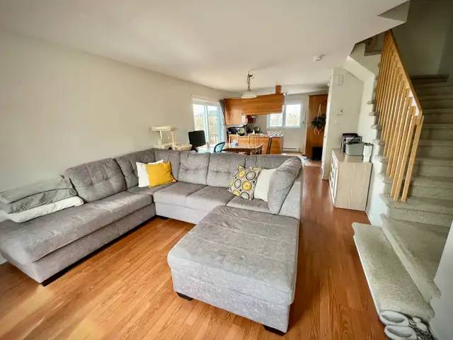 Grand 4 1/2 sur deux étages - Photo 2