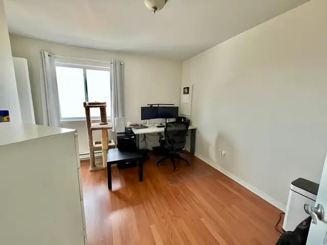 Grand 4 1/2 sur deux étages - Photo 8