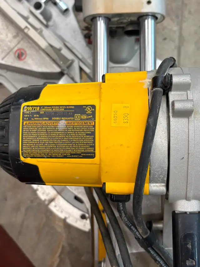 Dewalt dw718 Corded Miter Saw - Photo 2