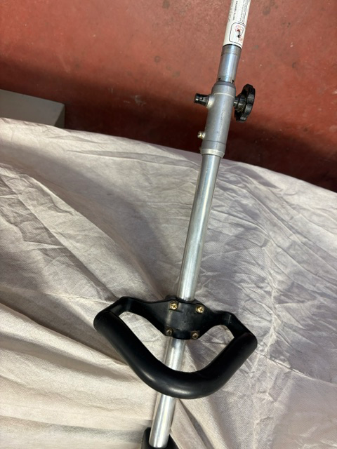 Grass Trimmer - Photo 3