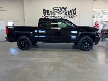 2018 Chevrolet Silverado 1500 LT-Z71 / 4x4 / Crew / Local
