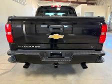 2018 Chevrolet Silverado 1500 LT-Z71 / 4x4 / Crew / Local - Photo 4
