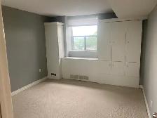 Nice Downtown One Bedroom Apartment in High-Rise for Rent! - Photo 9
