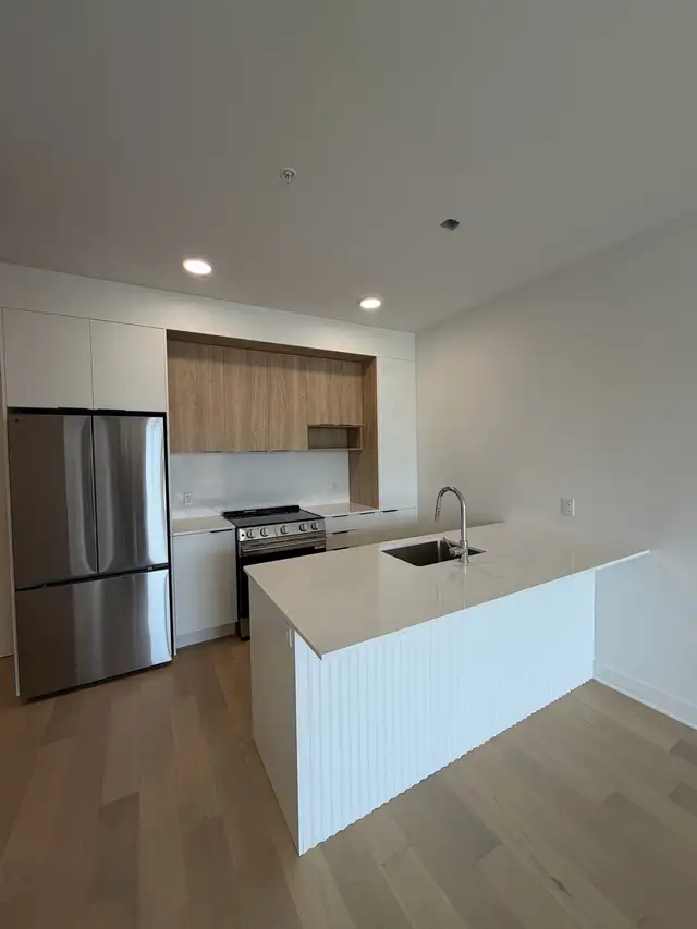 Condo neuf à louer à Otterburn Park/Rive-sud - Photo 2