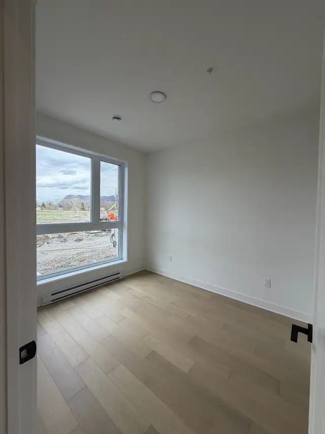Condo neuf à louer à Otterburn Park/Rive-sud - Photo 8