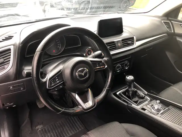 2018 Mazda Mazda3 GS NO ACCIDENTS - Photo 9