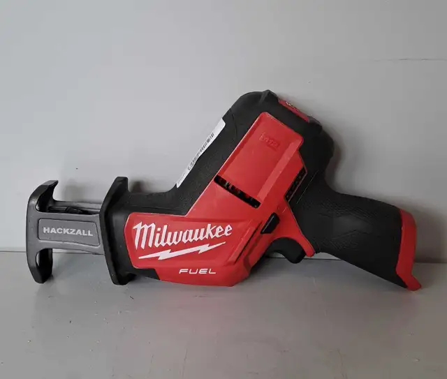 Milwaukee Hackzall 252020 (31564294)