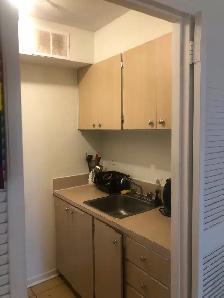Studio Available Downtown – 15 Minutes from McGill by walking - Photo 8