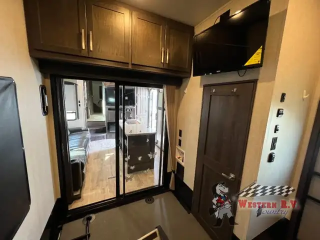2018 Keystone RV Raptor 353TS - Photo 16