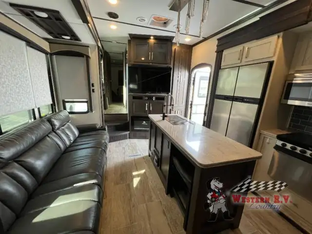 2018 Keystone RV Raptor 353TS - Photo 17