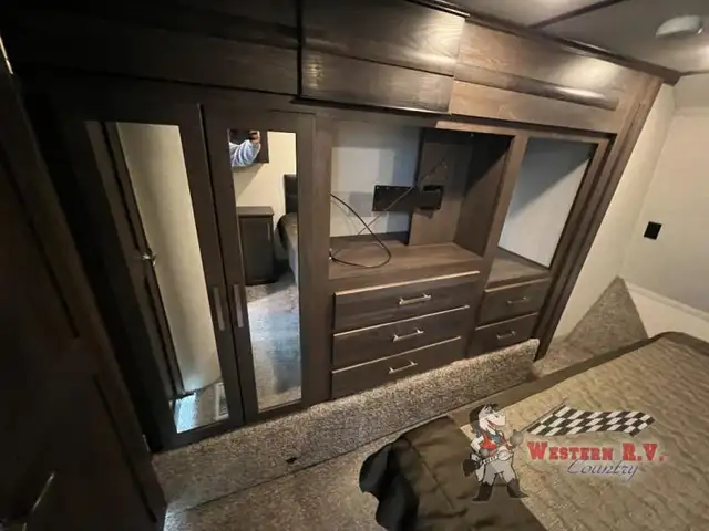 2018 Keystone RV Raptor 353TS - Photo 21
