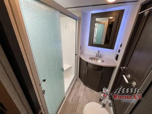 2018 Keystone RV Raptor 353TS - Photo 22
